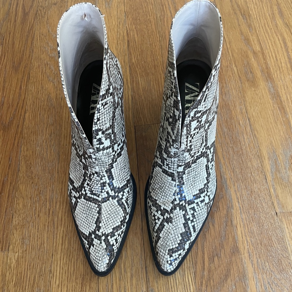 Zara Black and White Ankle Booties with Snakeskin Print- barely worn.